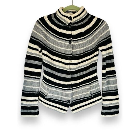 The Wrights Womens Medium Striped Button Up Sweater Cardigan • Pockets Knit - Picture 2 of 12